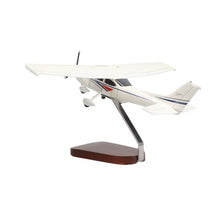 High Flying Models Cessna 182 Skylane Large Mahogany Sculpture White
