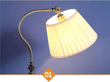 Floor Lamp，Floor Lamp for Living Room， Retro Vertical Table Lamp Sofa Coffee Table with Remote Standing Lamps for Living Room(Black)