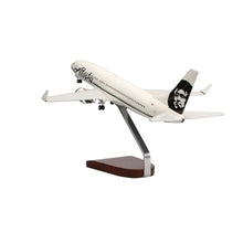 High Flying Models Boeing 737-800 Alaska Airlines Mahogany Sculpture Multicolor