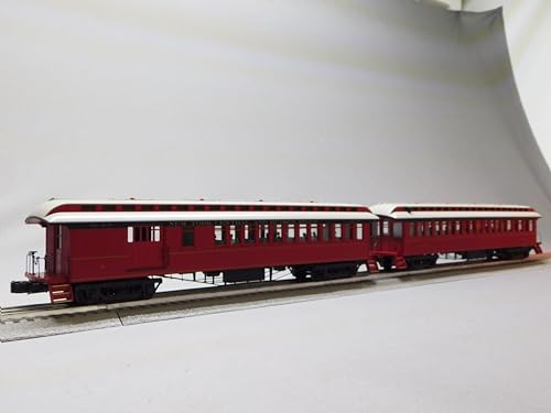 Lionel New York Central Wood Combine Coach 2 Pack O Gauge Natural Color