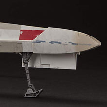 STAR WARS Vintage Luke Skywalker Red 5 X-Wing Fighter 3.75-Inch Scale Vehicle Red