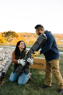 Beuta Landscape Edging | Garden Edging Border | Polyrock Blocks for Lawn Edging, Flower Beds & Yard Edging – 40 Pack | Each Section Has 6 Blocks 48" L x 4" W x 6.5" H | 80 Spikes | Charcoal