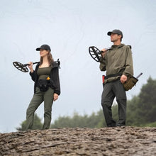 MINELAB Vanquish 460 Fully-Automatic Lightweight Waterproof Metal Detector with Multi-IQ Technology, Includes V10X 10" Double-D Coil and Wired Headphones