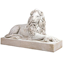 Design Toscano Castle Courtyard Lion Sentinel Statue Head Right Antique Stone