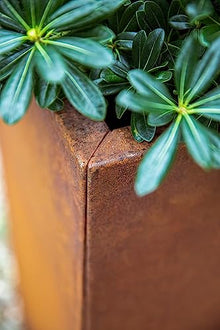 Veradek Corten Steel Series Pedestal Planter - Tall Corten Steel Planter for Outdoor Porch/Patio | Naturally Rusting Steel for All-Weather Use | Modern Rustic Décor for Tall Plants, Trees, Flowers