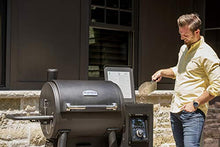 Broil King 495051 Regal 400 Pellet Grill, Black