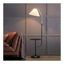 LUYOUBOZHU Floor Lamp Nordic Floor Lamp Sofa Side Table, Minimalist Bedside Lighting for Living Room
