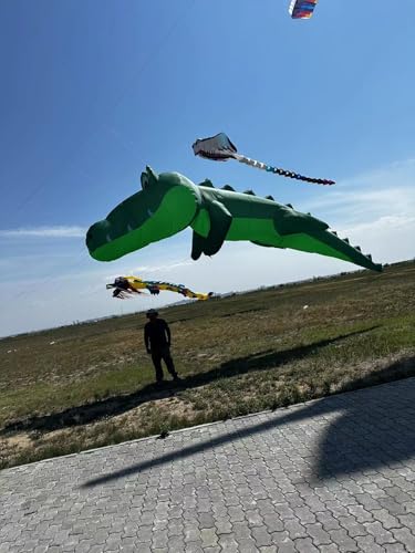 TiffySkyKite 33 Ft 3D Crocodile Shape Inflatable Kite Green