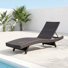 Seeheool Luxury Comfort Outdoor Chaise Lounger Set of 2 Premium Adjustable Espresso Resin Wicker Patio Furniture Sunbathing Poolside Seating