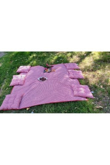 SODEF Picnic Set 7 Piece: 6 Square Cushions 40x40cm & 1 Tablecloth 170x170cm, Red Fabric, Multi-Purpose Outdoor Use - Red