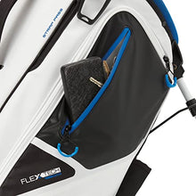 TaylorMade 2022 Flextech Crossover Stand Bag White/Black