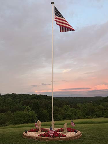 Telepole Manufacturing Inc 7000-T8 Aluminum 28' Sectional Flagpole with 440 LED Solar Light Silver