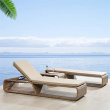 Outdoor Rattan Lounge Chair, Waterproof Pool Beach Garden Hotel Recliner
