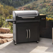 Traeger Silverton XL Wood Pellet Grill & Smoker, 854 Sq In, WiFi + Cover