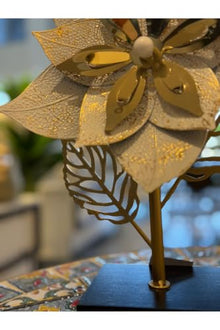 SODEF Metal Flower Stand Accessory, Yellow Distressed Finish, 1 Piece, Modern Style Decorative Pedestal for Plants or Sculptures, Indoor/Outdoor Use