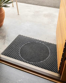 HEYMAT Måne Premium Scandinavian Indoor & Outdoor Doormat – Designer Entry Mat with Superior Dirt & Moisture Control – Non-Slip – Grey, 2' x 3'