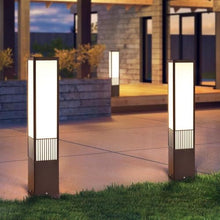 Outdoor Wall Lights Landscape Lighting Outdoor Bollard Lights Waterproof Pathway Lighting Modern Exterior Lawn Lamp for Patio Courtyard Yard Garden Driveway Decoration Waterproof Pillar Lamp(80cm/31.5