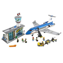 LEGO City Airport Passenger Terminal Building Kit 694 Pieces White