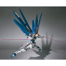 BANDAI Freedom Gundam "Gundam Seed" Metal Build White/Navy/Red