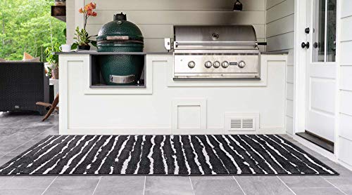 Unique Loom Sabrina Soto Outdoor Collection Geometric Striped Area Rug 8 ft x 10 ft Black/Ivory