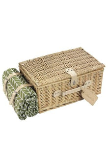 4 Person Picnic Basket Hand-Woven Wicker Picnic Set with Zigzag Lining and Insulated Compartment - 15.7 x 11 x 7.9 inches - Multicolor