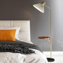 LUYOUBOZHU Floor Lamp Dimmable Modern Floor Lamp with Wood Tray,Space Saving Standing Light for Living Room(Black)