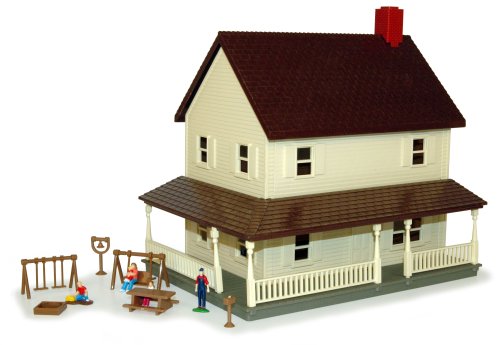 ERTL Farm House Play Set Over 30 Pieces