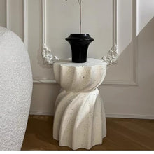 WGTYOA A Few Homestay Small Round Table Bedside Tea Wabi-sabi Feng Cream Wind Cafe