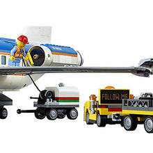 LEGO City Airport Passenger Terminal Building Kit 694 Pieces White