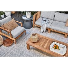 Outer 100% Recycled Plastic Stain-Resistant Indoor Outdoor Rug Pebble Gray 8x10