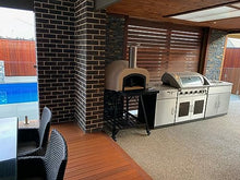 Vera Pizza Ovens Quello Lucido OP71 - Wood Fired Fibreglass Black Pizza Oven