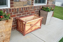 ZEYARUIBO A Breath of Herbal Garden: The Rustic Cedar Planter Box for Your Sun-Kissed Culinary Haven