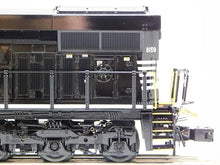 Lionel Norfolk Southern SUPERBASS ES44AC Non-Powered Engine O Gauge Multi Colored