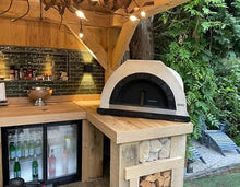 Vera Pizza Ovens Quello Lucido OP70 - Wood Fired Fibreglass Black Pizza Oven