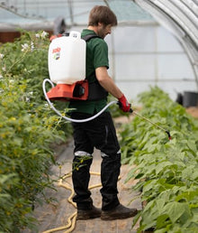 Solo, 442 4.5-Gallon Battery Powered Backpack Sprayer, 18V Li-ion