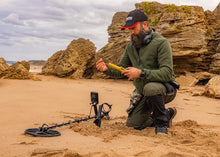 Nokta Simplex Ultra Waterproof Metal Detector with Carbon Fiber Shaft and 11” Search Coil (Metal Detector with Accupoint Pinpointer)