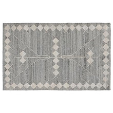 Benzara Handwoven Polyester Area Rug 8x10 Gray Geometric