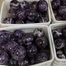 FOTCFATEV Crystal Ball, Dream Amethyst with Stand Crystals Sphere Quartz Purple Figurines for Divination Yoga Home Office FengShui Decoration,9cm/3.5in