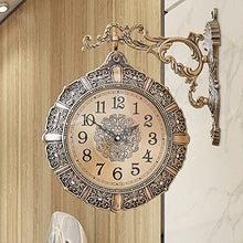 XARONF Retro Double-Sided Wall Clock, Metal, Quiet, Easy Read Two Faces Retro Clock Antique Hanging Clocks for Garden Home Décor Indoor Outdoor Wall Decoration