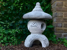 OLOMA Solar pagoda garden statue Concrete Asian pagoda decoration Japanese pagoda lantern figure Outdoor Zen garden pagoda Lawn light lantern art Asian decor Large pagoda for chinese garden