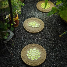 ZLyXZQG Outdoor Stepping Stones,Stepping Stones for Garden,Paver Stones,Garden Stepping Stones Outdoor,Round Stepping Stones Decorative Garden Stones，Luminous Stepping Garden Stones