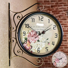 NUHSLF Outdoor Garden Clocks, Station Clock Double-Sided Hanging Clock Wall Clock Retro Vintage Station Clock Outdoor Clocks for Patio - Vintage Clock