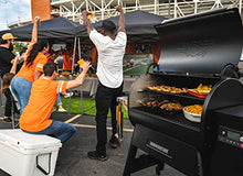 Traeger Ironwood 885 Electric Wood Pellet Grill and Smoker Black