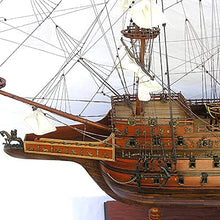 Old Modern Handicrafts HMS Sovereign of The Seas XL Model with Display Case Multicolor