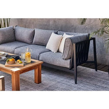 Outer 100% Recycled Plastic Stain-Resistant Indoor Outdoor Rug Pebble Gray 8x10