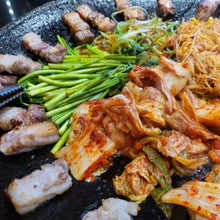 Handmade Korean cast iron cauldron lid sotttukkeong BBQ griddle 17.7 in with Extendable Stand