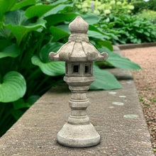 OLOMA Concrete Japanese Pagoda Lantern Garden Statue Outdoor Sculpture Cement Zen Lantern Figurine Patio Decor Yard Ornament Lawn Accent Landscape Lantern lover gift