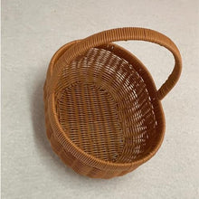 FENOKD Picnic Basket Handmade Rattan Woven Basket Oval Storage Basket Portable Picnic Basket with Handle for Kitchen Storage Outdoor Camping，