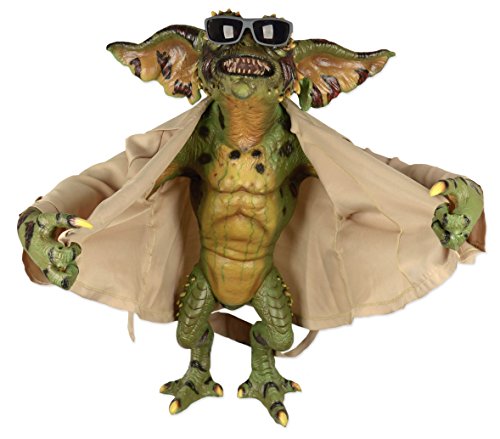 NECA Gremlins 2 Prop Replica Stunt Puppet 30-Inch Flasher