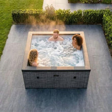 Wave Garda Eco-Foam Hot Tub | Square Energy-Efficient Outdoor Spa with 70 Bubble Jets, Built-in Heater, WiFi App Control and Insulated Cover | Flint Gray | 4 Person | Standard
